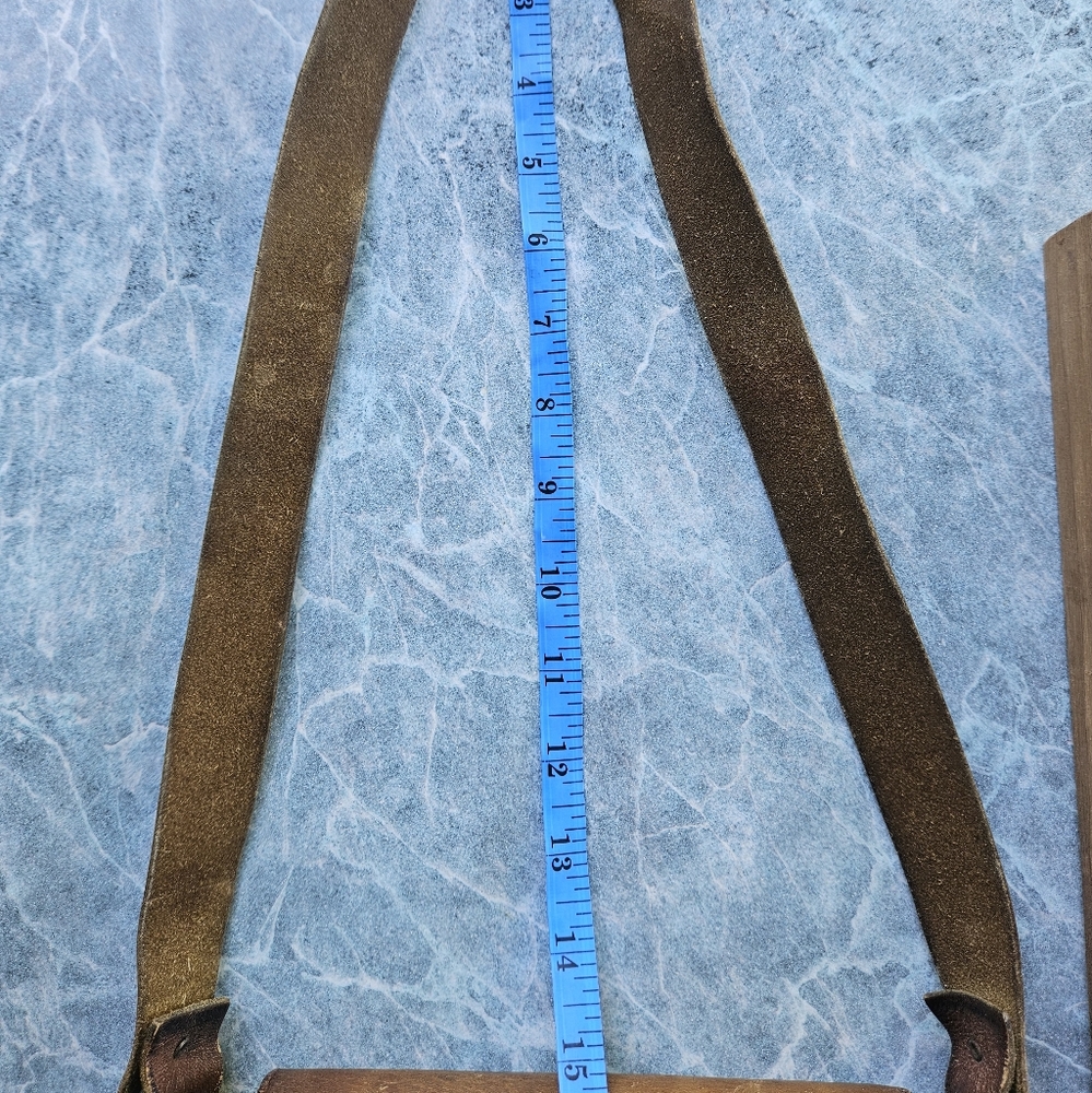 Vintage Brown Leather Crossbody Bag - Picture 10 of 11